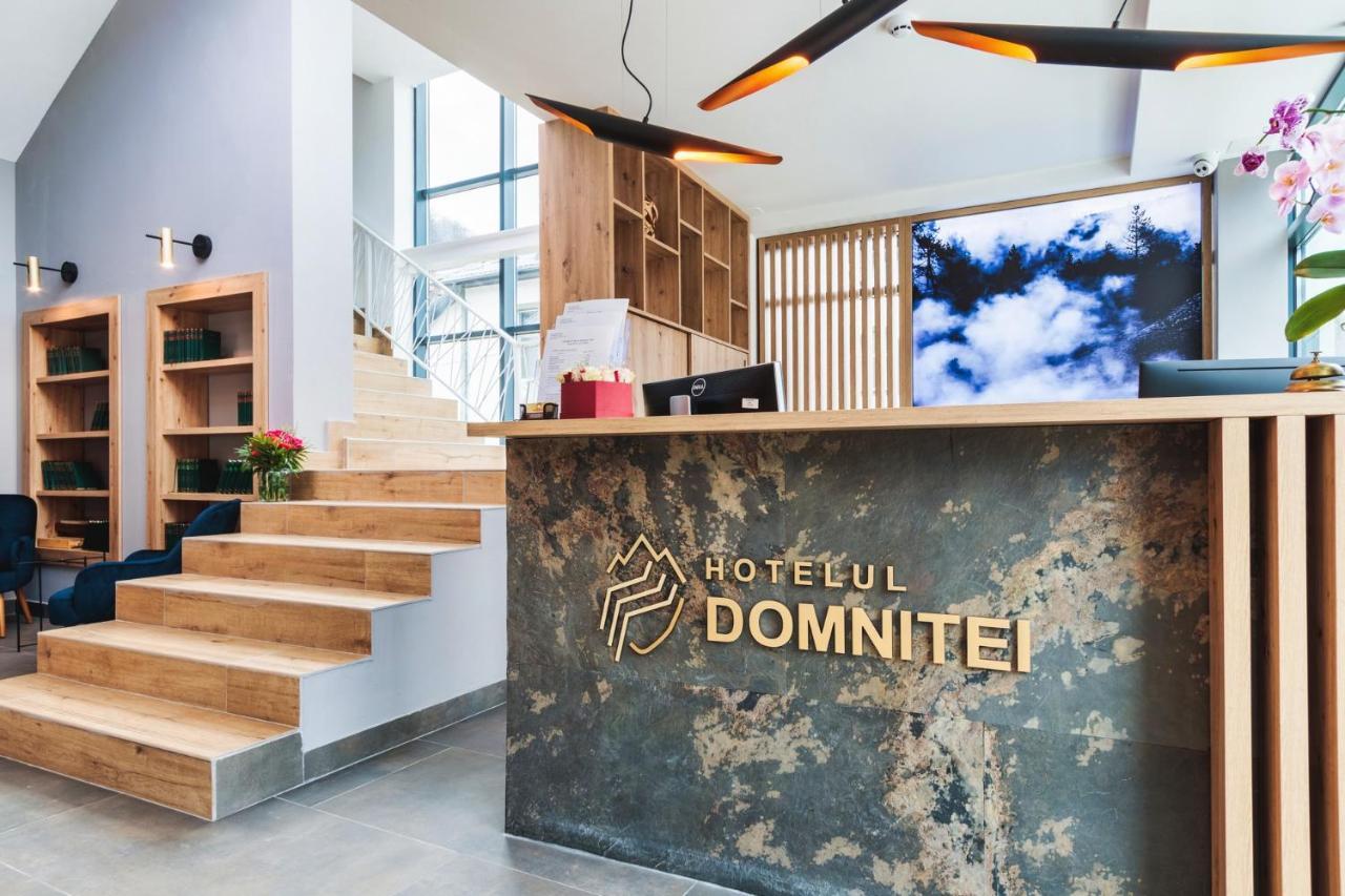 Hotel Domnitei Călimăneşti 외부 사진
