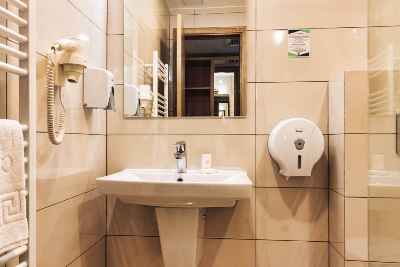 Hotel Domnitei Călimăneşti 외부 사진