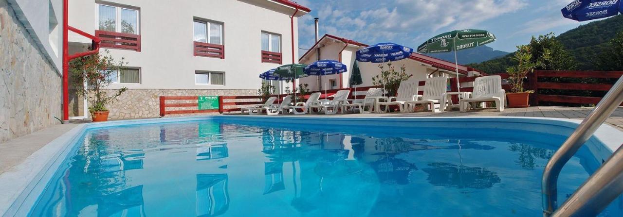 Hotel Domnitei Călimăneşti 외부 사진