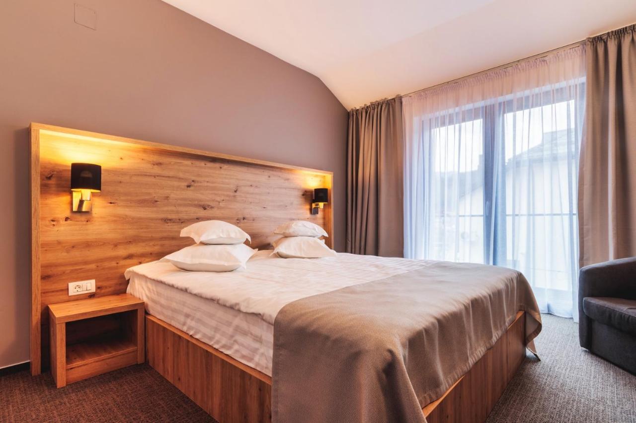 Hotel Domnitei Călimăneşti 외부 사진
