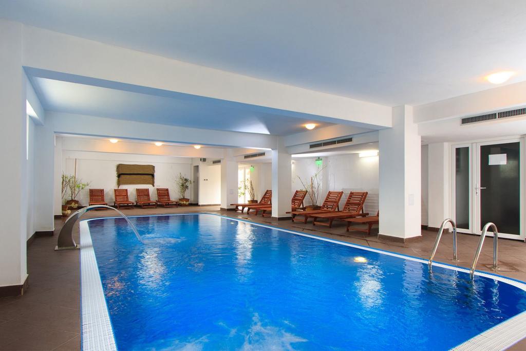 Hotel Domnitei Călimăneşti 외부 사진